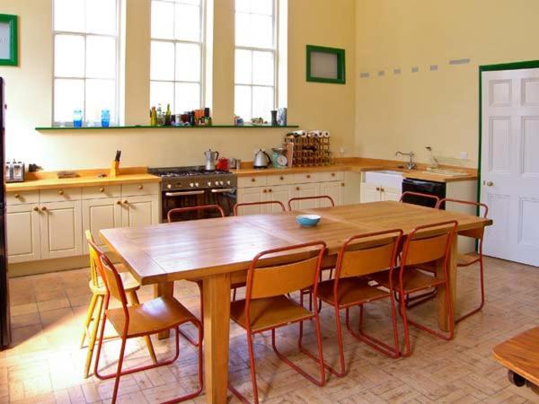 Villa The Methodist Chapel à Whiteparish Extérieur photo